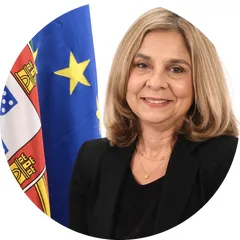 Prof.ª Doutora Ana Paula Martins