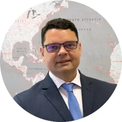 Prof. Doutor João Moutão
