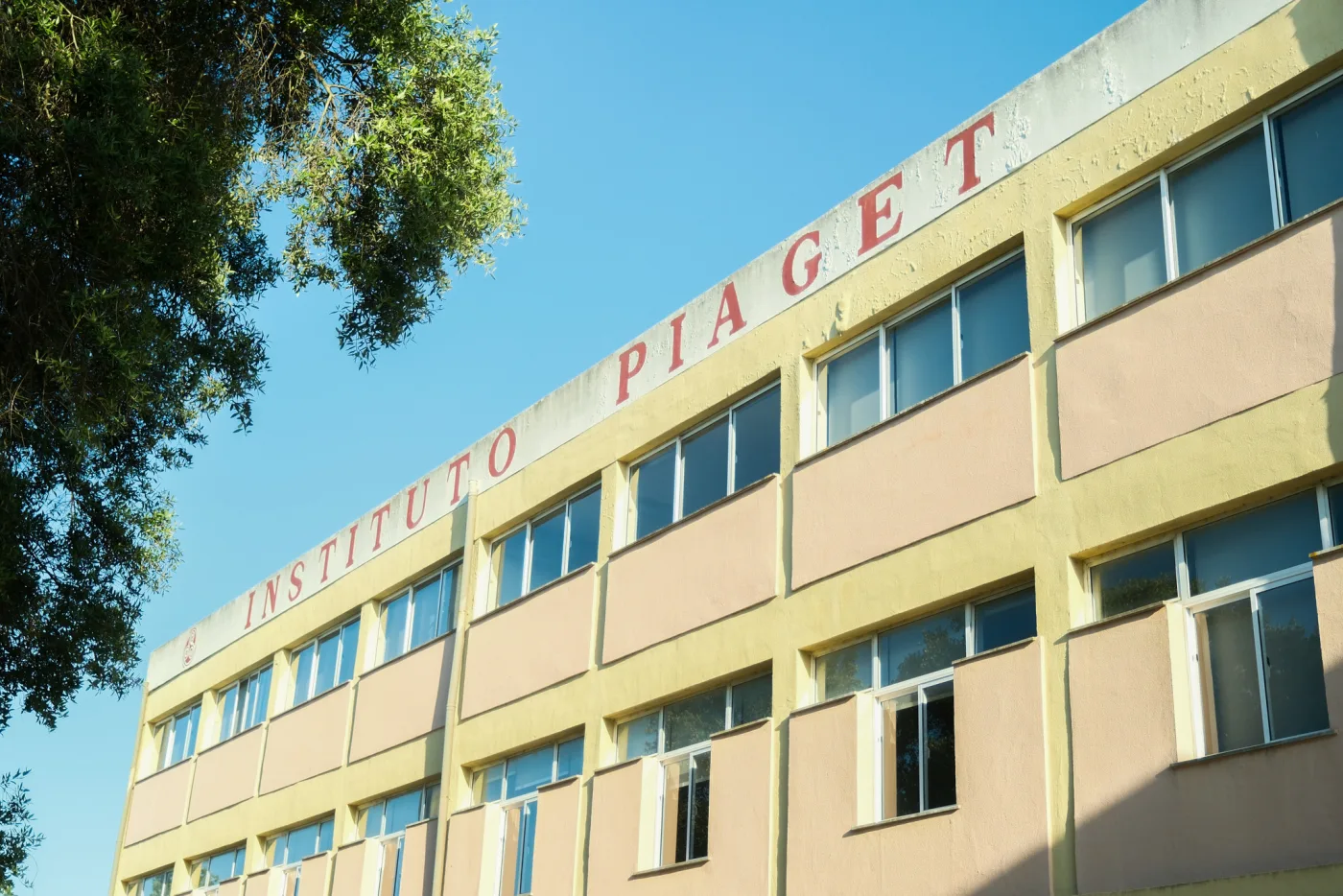 Instituto Piaget, em Almada, local do I Congresso em 2026